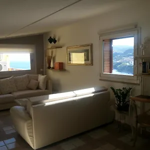 Apartamento Mansardato Anda&torra Italia